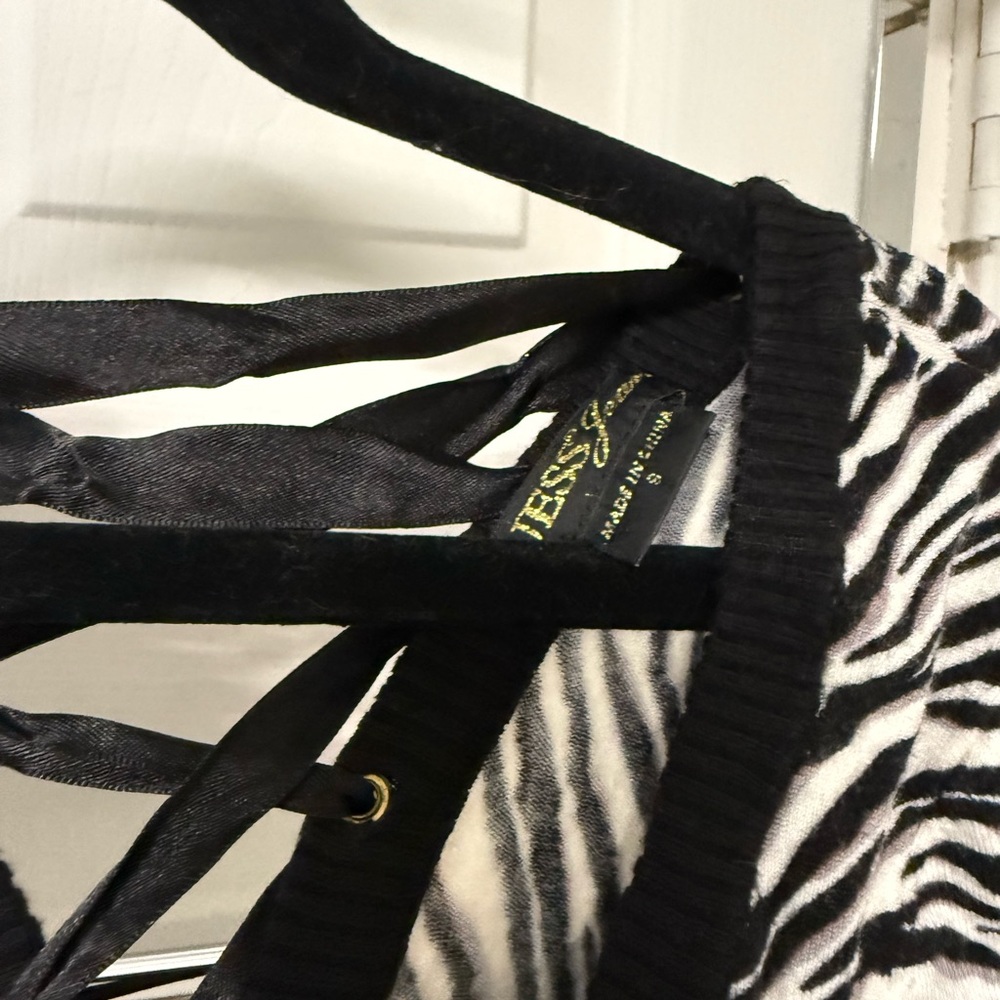 Guess Black and White Zebra V-Neck Sweater
